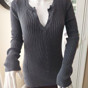 NWOT Venus v-neck  ribbed sweater